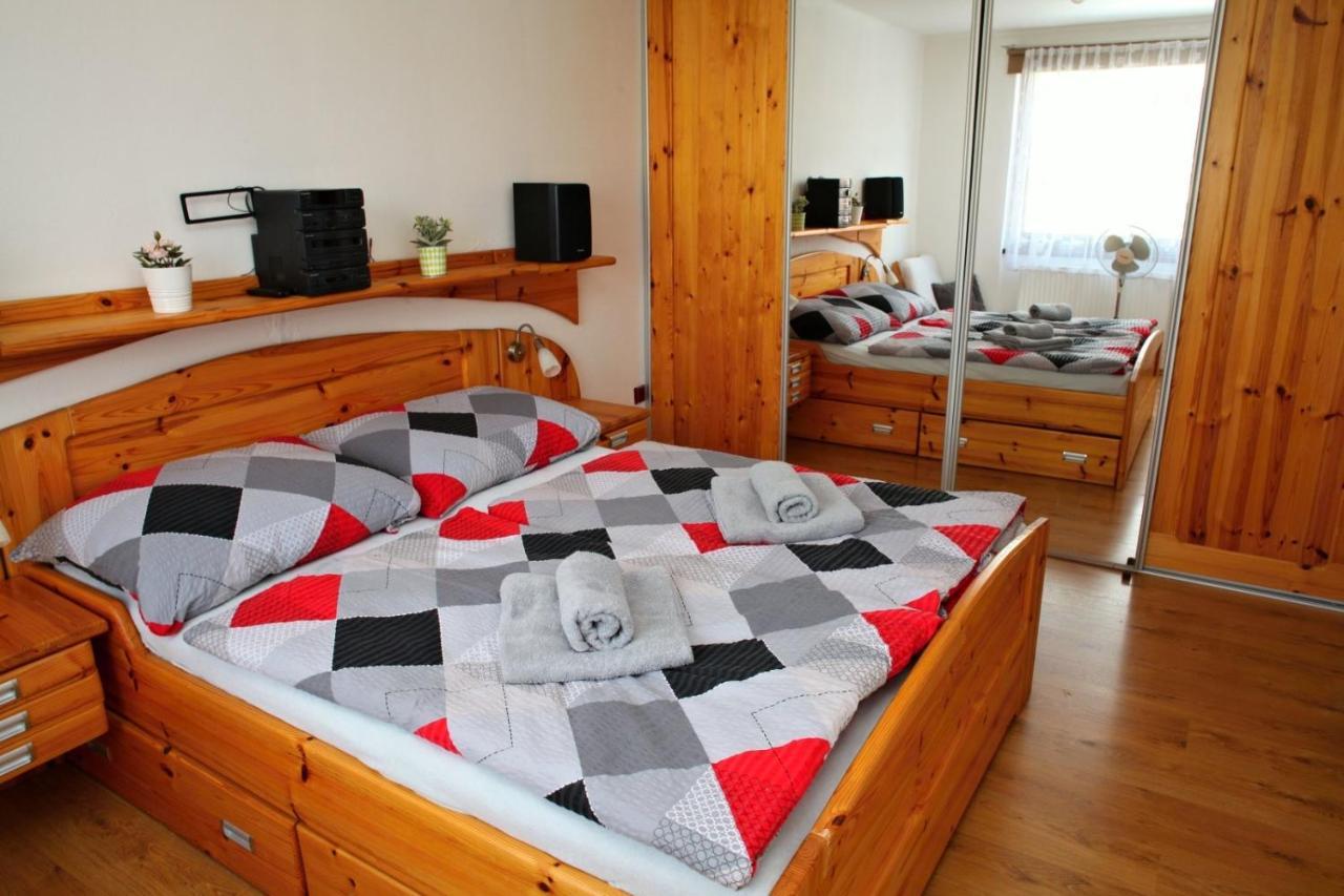 Dum V Ceskem Raji Villa Dolní Bousov Kültér fotó